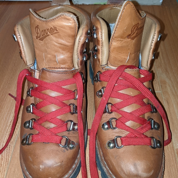 Danner Mountain Lt Cascade - Picture 1 of 8